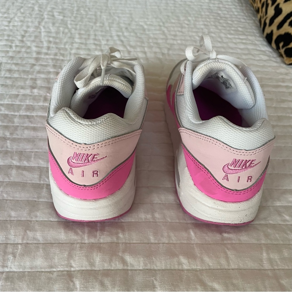 Nike Air Pink and White Kids' Sneakers 6Y - Picture 5 of 7